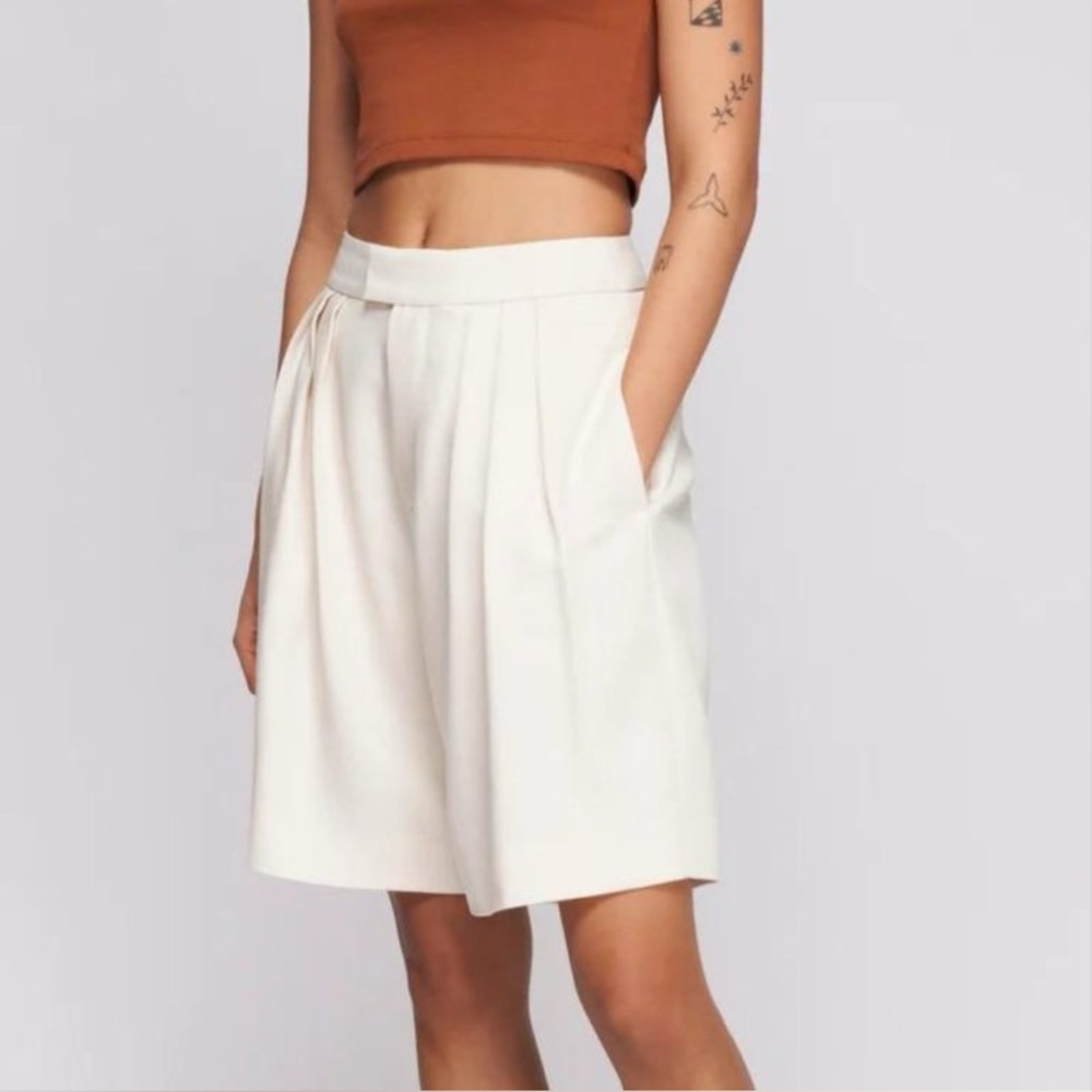KOTN High Waist Pleated Women’s Shorts in White